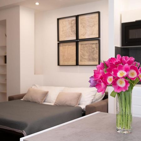 Residenza Lualdi Appartement Rome Buitenkant foto