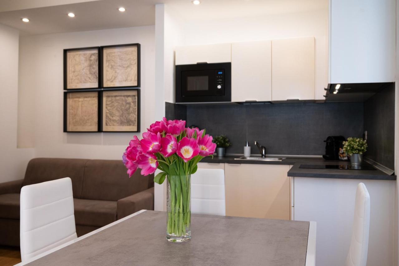 Residenza Lualdi Appartement Rome Buitenkant foto