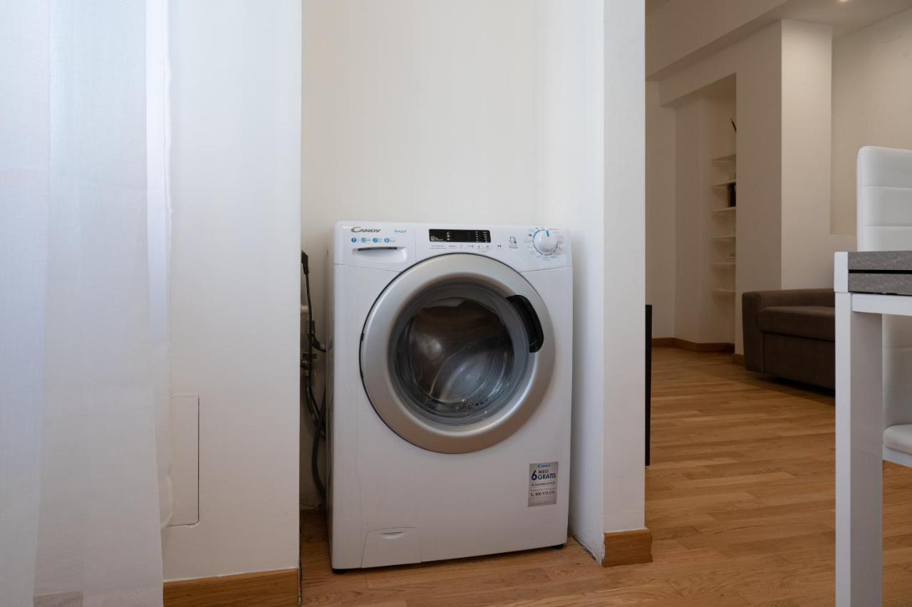 Residenza Lualdi Appartement Rome Buitenkant foto