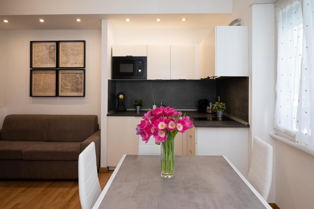 Residenza Lualdi Appartement Rome Buitenkant foto