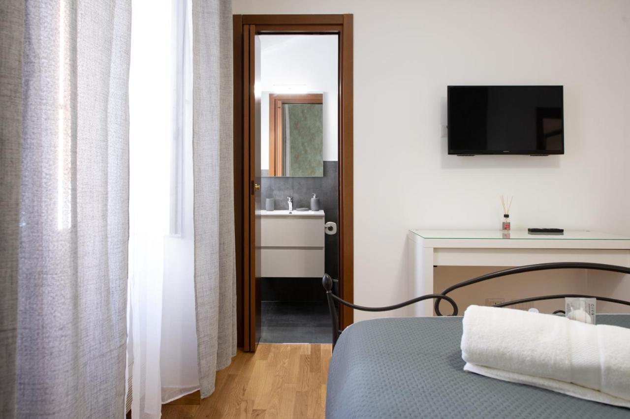 Residenza Lualdi Appartement Rome Buitenkant foto